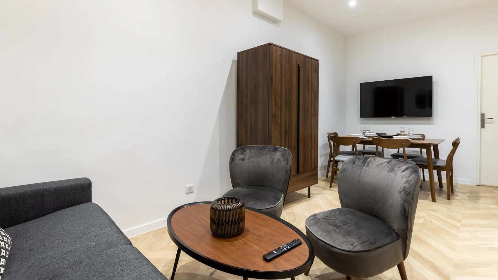 Hsh St Germain/jardin Du Luxembourg : Luxury *